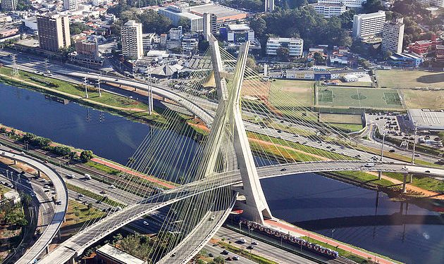 SMA inicia teste para despoluição do Rio Pinheiros